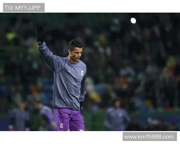 从青涩少年到世界巨星成长系列足球明星的奋斗历程与荣耀时刻 从青涩少年到世界巨星成长系列足球明星的奋斗历程与荣耀时刻