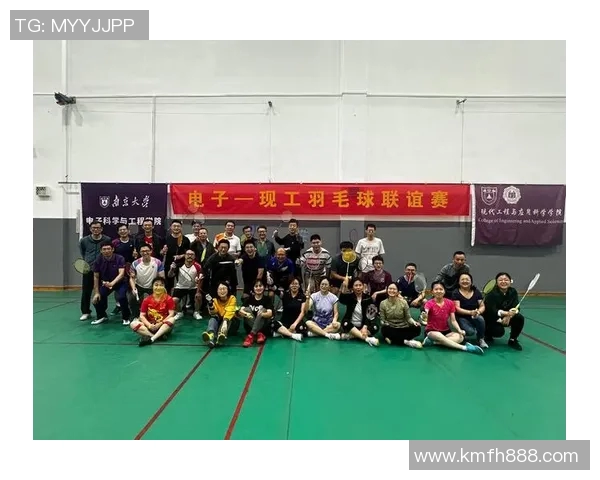 广州羽毛球队在钻石联赛中的逆袭之旅展现拼搏精神与团队力量