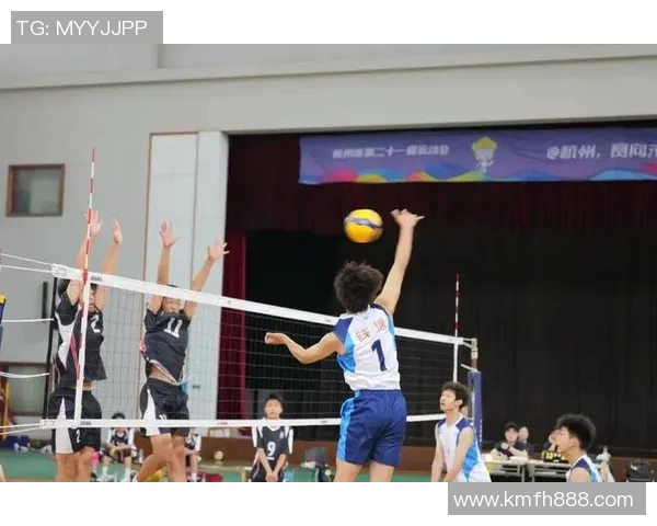 杭州排球队在全国排球比赛经验排行榜中荣获第六名的荣耀时刻 杭州排球队在全国排球比赛经验排行榜中荣获第六名的荣耀时刻