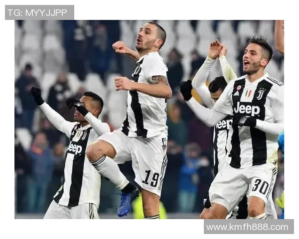 穿着Jeep的足球明星展现运动魅力与时尚风范的完美结合 穿着Jeep的足球明星展现运动魅力与时尚风范的完美结合