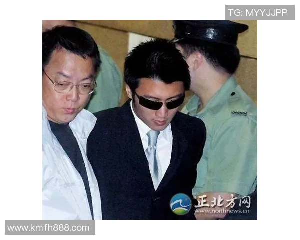 美式足球明星在监狱中的逆袭人生与友情的感人故事 美式足球明星在监狱中的逆袭人生与友情的感人故事